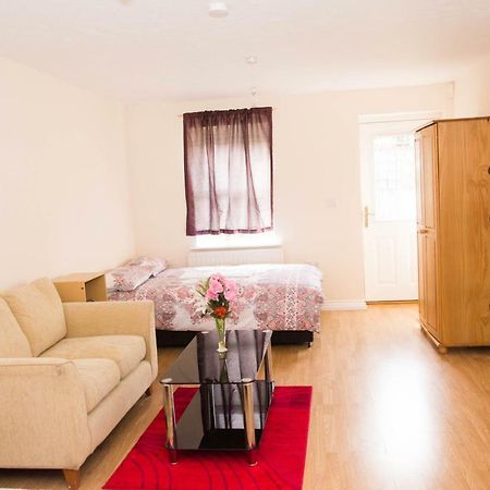 Queen Guest House Gillingham  Luaran gambar