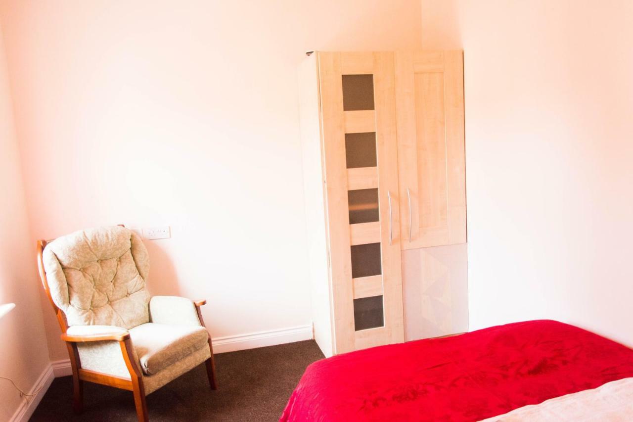 Queen Guest House Gillingham  Luaran gambar