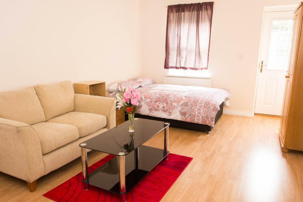 Queen Guest House Gillingham  Luaran gambar